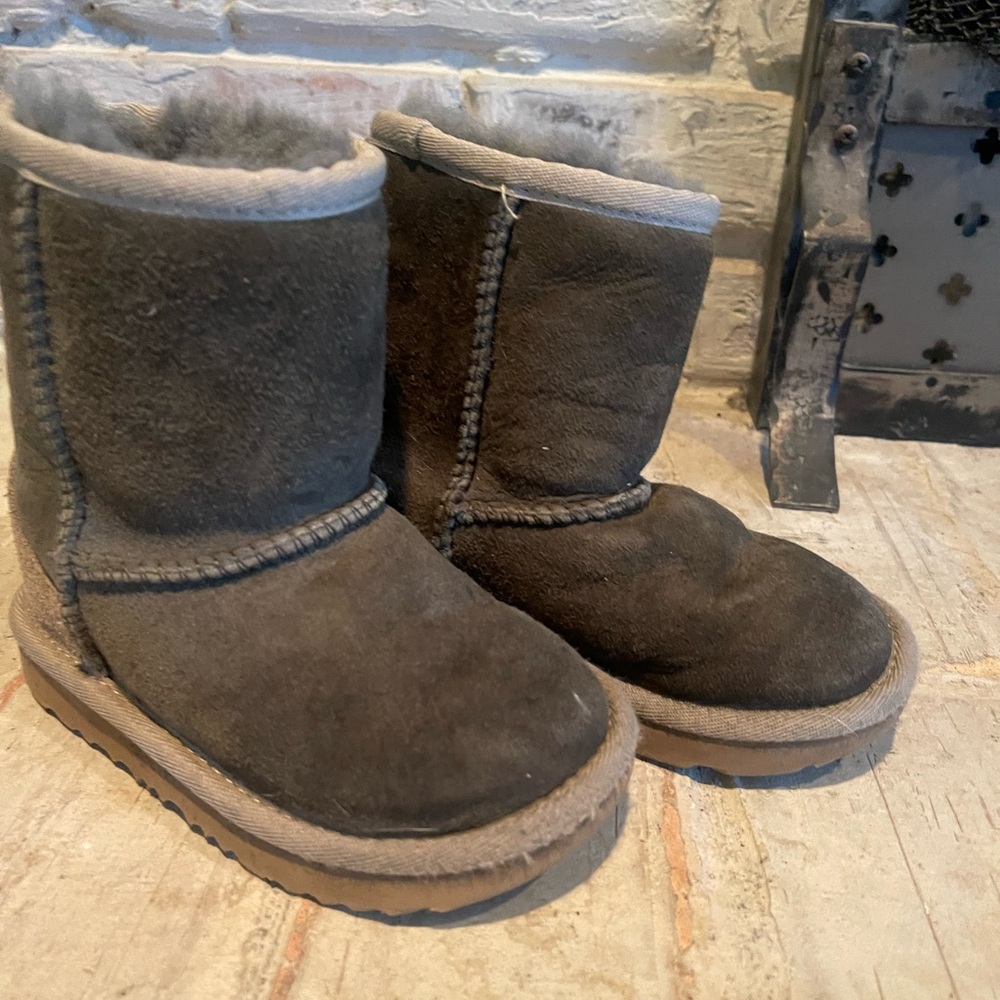 Ugg dark green Boots